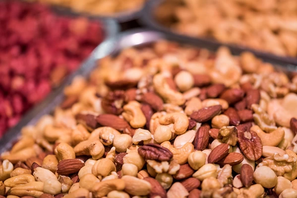 Frisch geröstete Nüsse